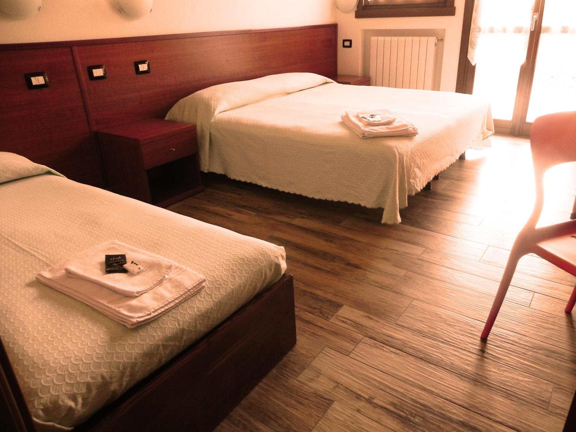 Residence Acero Rosso Ponte Di Legno Luaran gambar