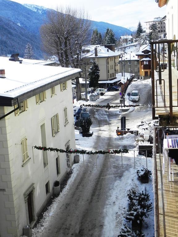 Residence Acero Rosso Ponte Di Legno Luaran gambar