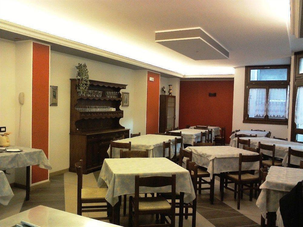 Residence Acero Rosso Ponte Di Legno Luaran gambar