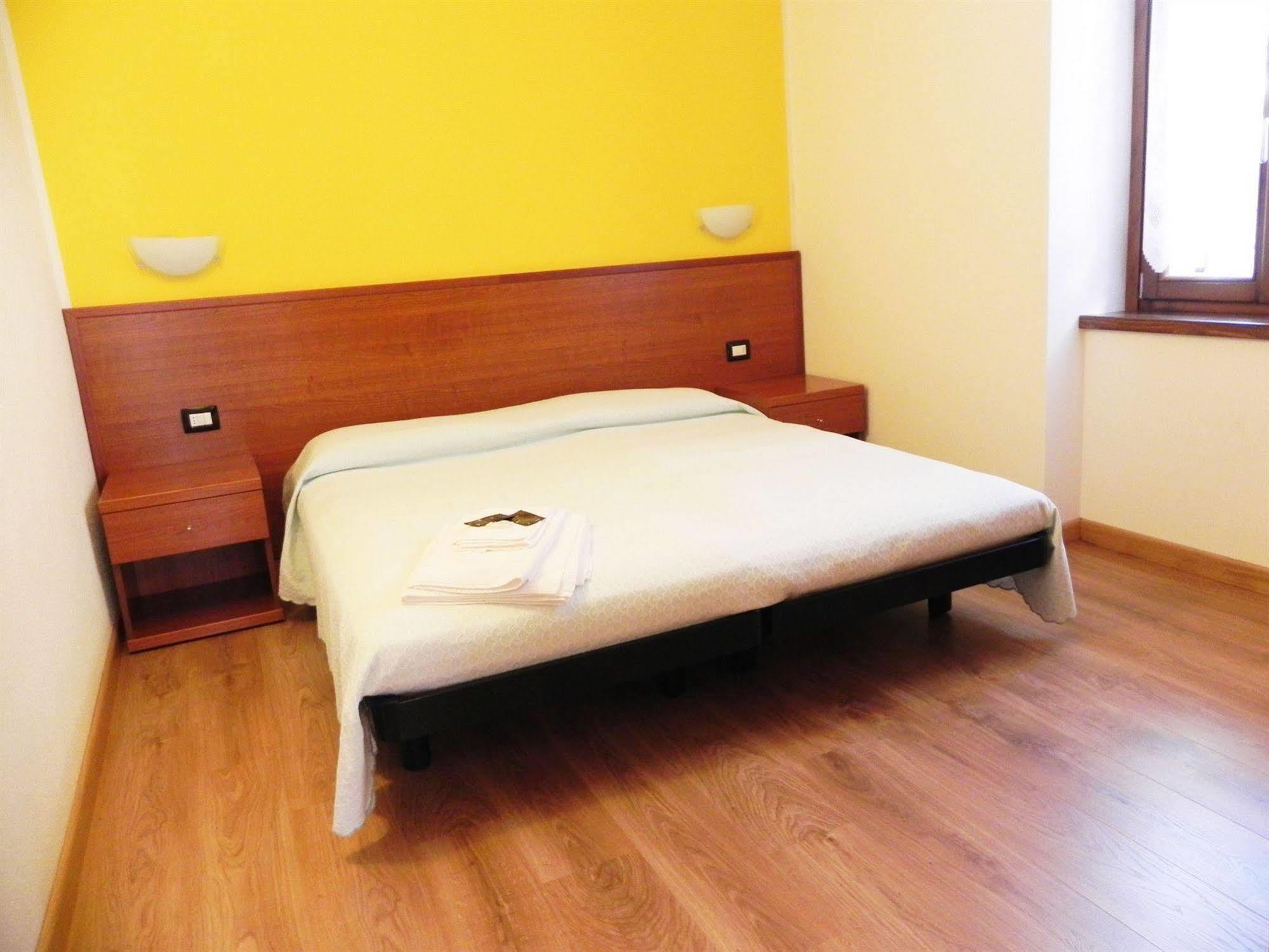 Residence Acero Rosso Ponte Di Legno Luaran gambar